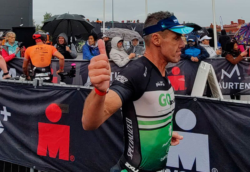 Giroto saluda en el Ironman de Finlandia