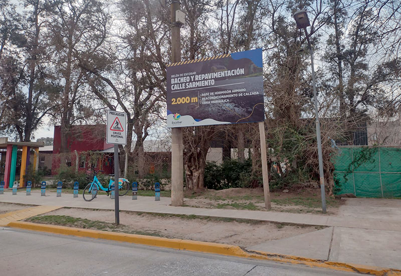 calle Sarmiento cartel de obra