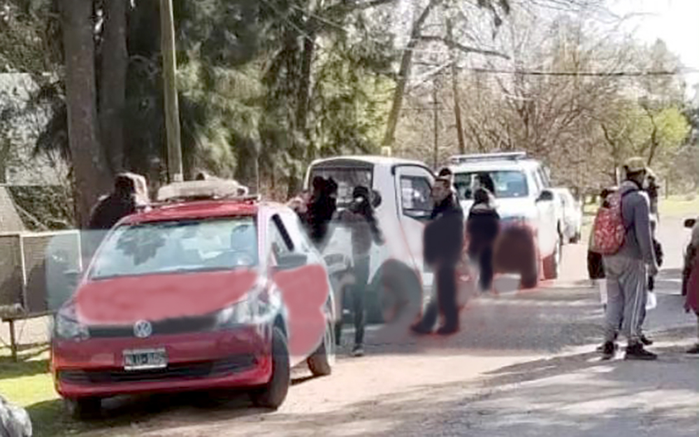 Pánico en una escuela de Escobar: un chico atacó a una compañera con un machete
