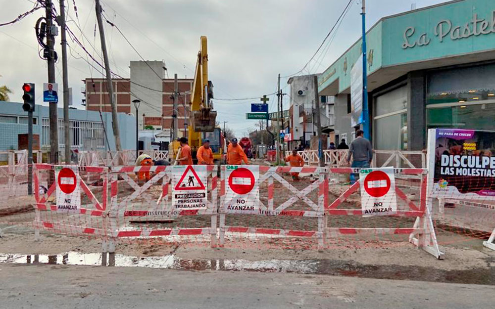 Repavimentan y colocarán radares en el acceso a la Fiesta de la Flor