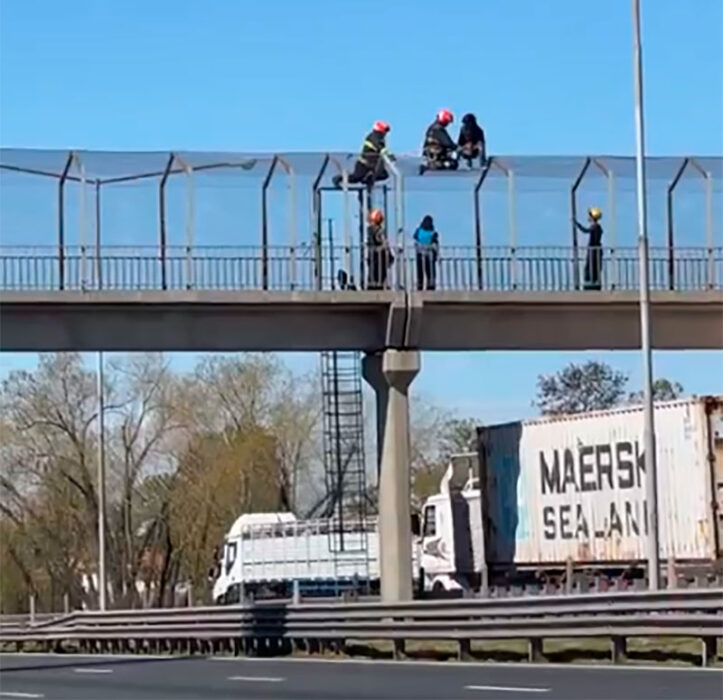 intento de suicidio de un joven en Panamericana