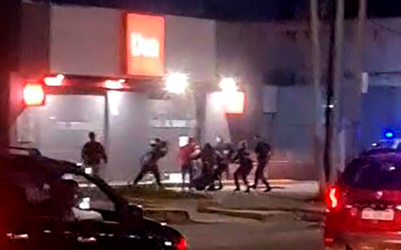 supermercado Día de Maquinista Savio