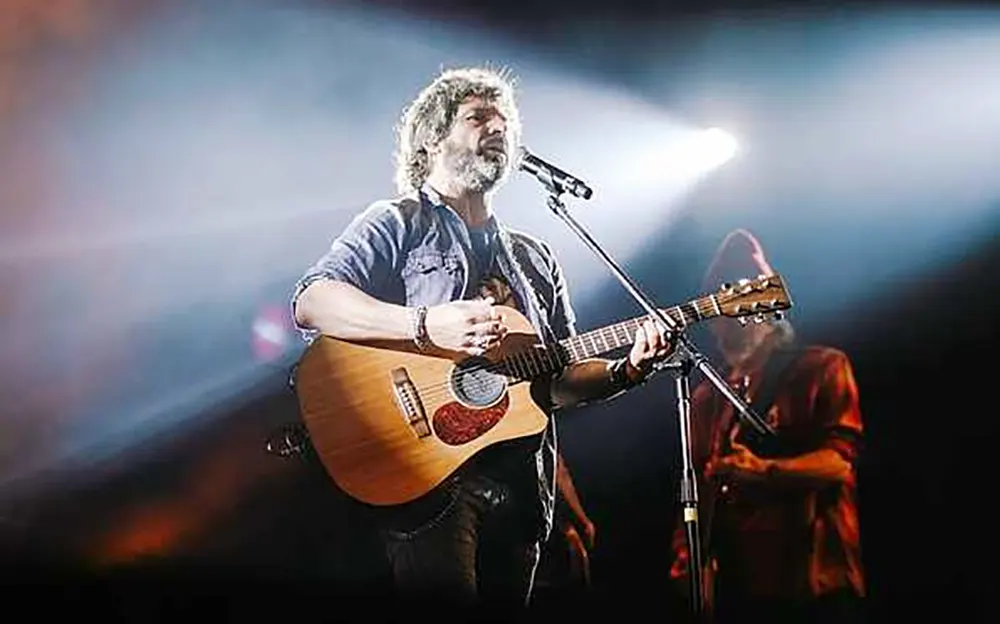 Iván Noble, cantante de Caballeros de la Quema