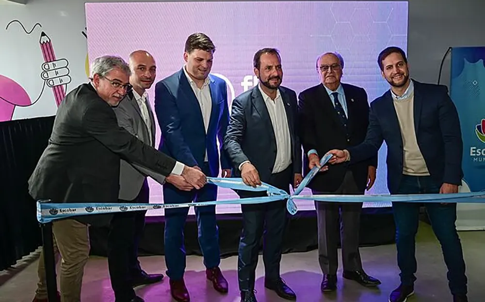 Economía del conocimiento: Escobar inauguró el Polo Tecnológico Fly Tech