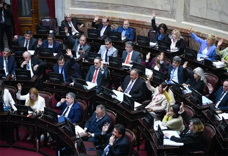 votación del Senado por la Universidad del Delta