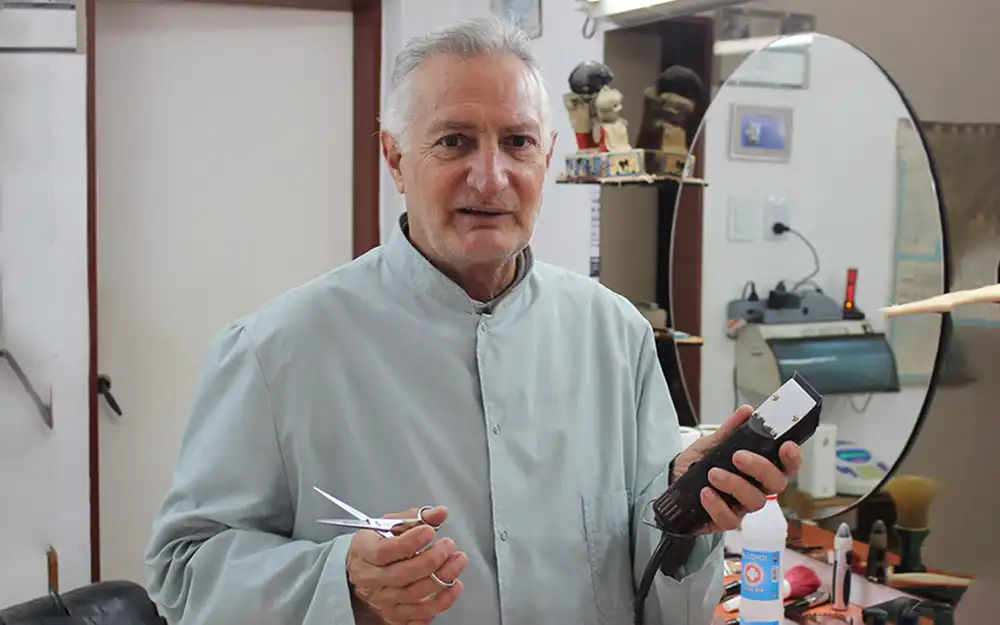 Falleció “Beto” Puzzo, un querido y antiguo peluquero escobarense