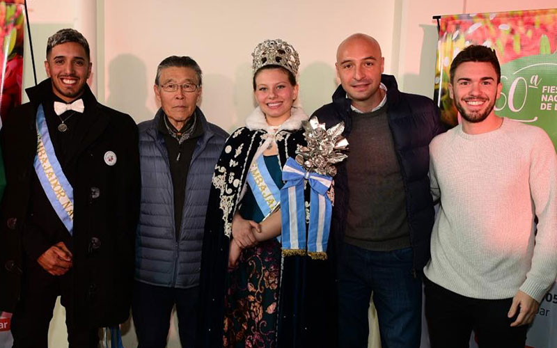 Autoridades municipales y de la Fiesta de Flor