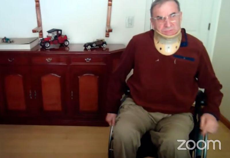 Luis Abelardo Patti durante la audiencia, en su casa