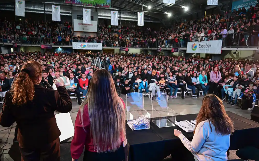 Se sortearon las 72 viviendas familiares que se están construyendo en Escobar