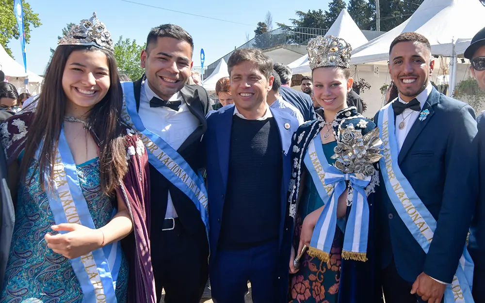 Axel Kicillof visitó la 60° Fiesta Nacional de la Flor: “Quedé maravillado”