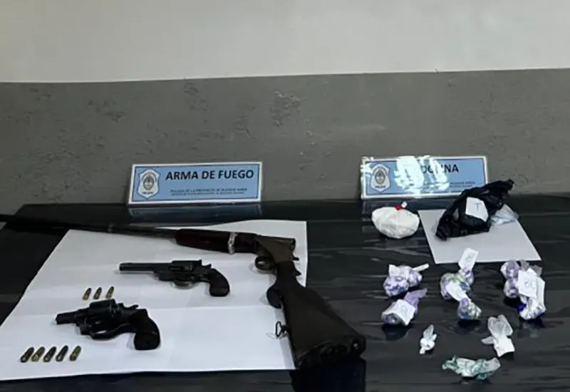 armas decomisadas a la banda de narcomenudeo