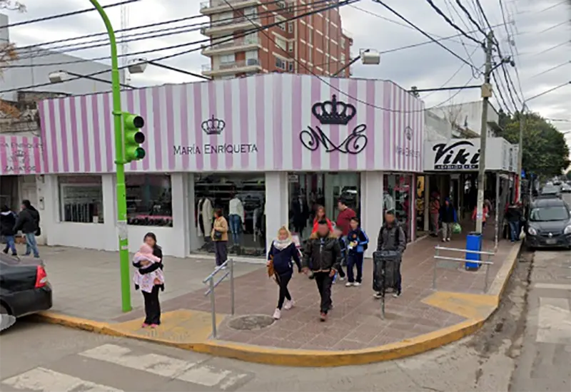 fachada del local de María Enriqueta que funcionó hasta hace unos meses