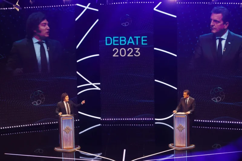 Javier Milei y Sergio Massa durante el debate