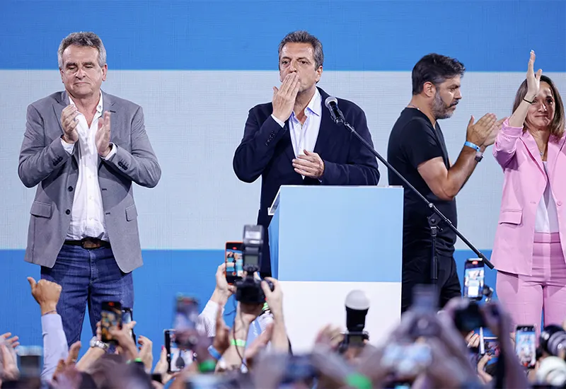 Sergio Massa en el búnker, tras la derrota