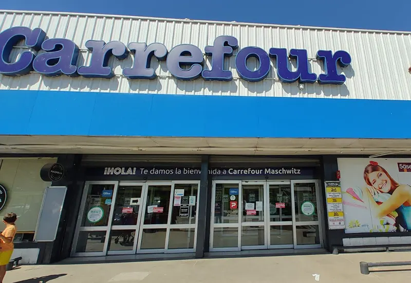 acceso a la sucursal de Carrefour de Maschwitz