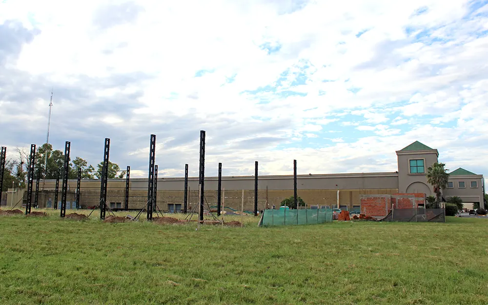 El predio de Jumbo Escobar tendrá un complejo de canchas de pádel