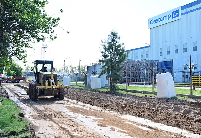 trabajos de nivelación sobre la calle Victoria