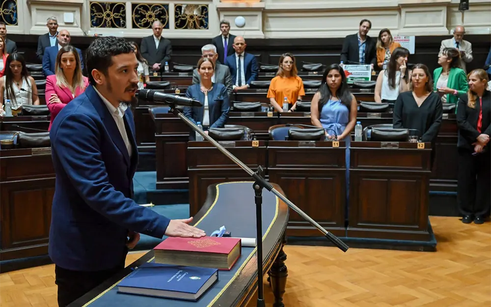 Escobar vuelve a tener un diputado provincial: asumió Leonardo Moreno