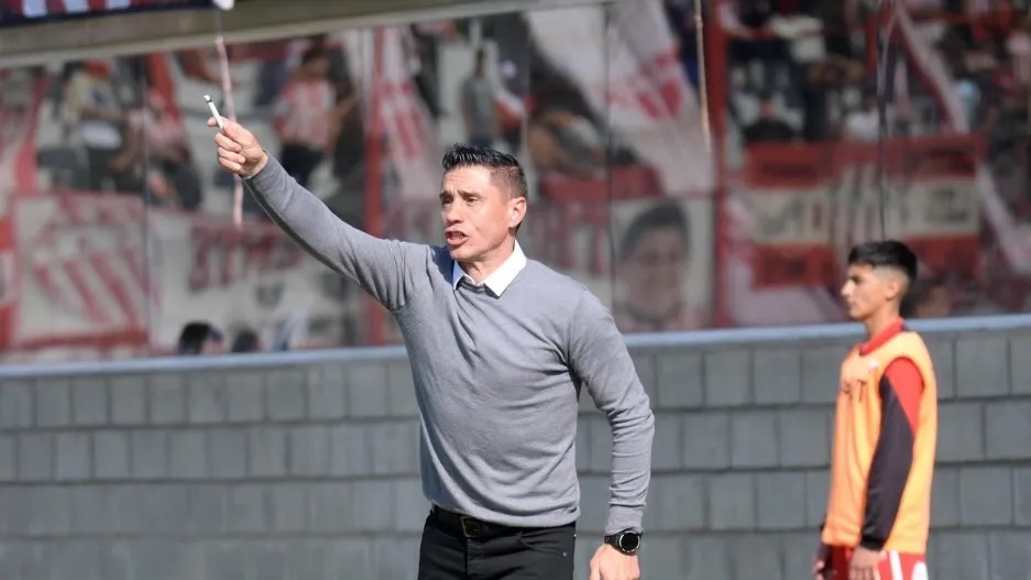 Armenio tiene nuevo DT: Cristian Tula acordó su incorporación al club