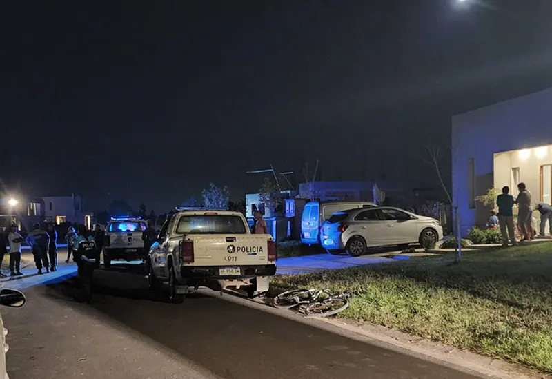 patrulleros en el barrio El Naudir