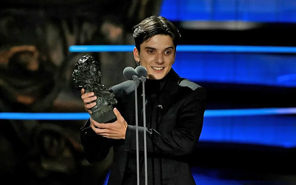 Orgullo de Maschwitz: Matías Recalt ganó el Premio Goya al Actor Revelación  