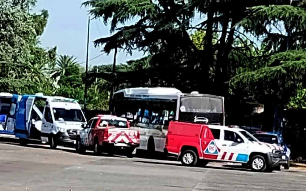 Conmoción en Garín: una mujer se descompensó y falleció en el colectivo