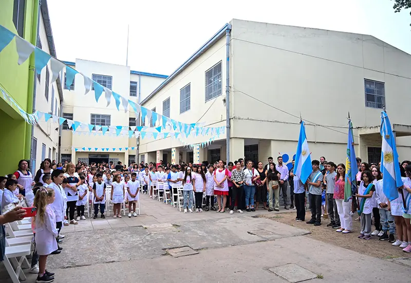 acto de inicio del ciclo lectivo en la escuela primaria 32