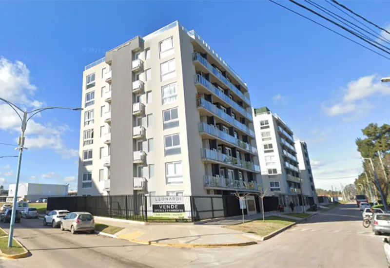 edificios de departamentos de Distrito Boero, sobre la calle homónima