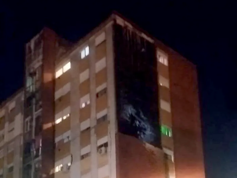 el edificio de Fonavi del que se desprendió la mampostería