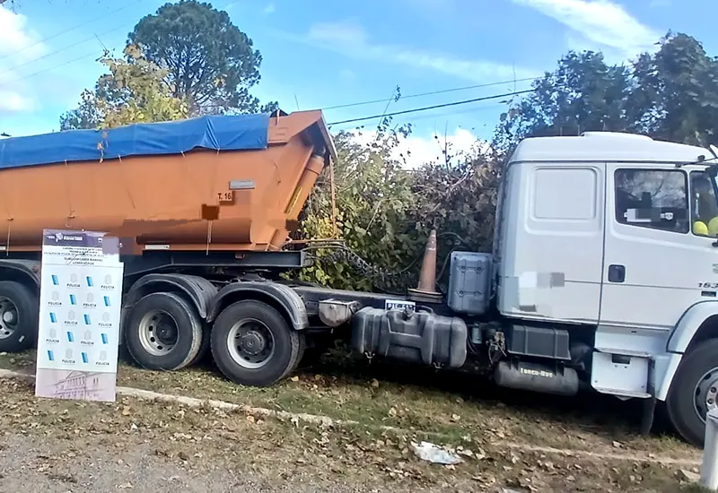 camión que atropelló al motociclista