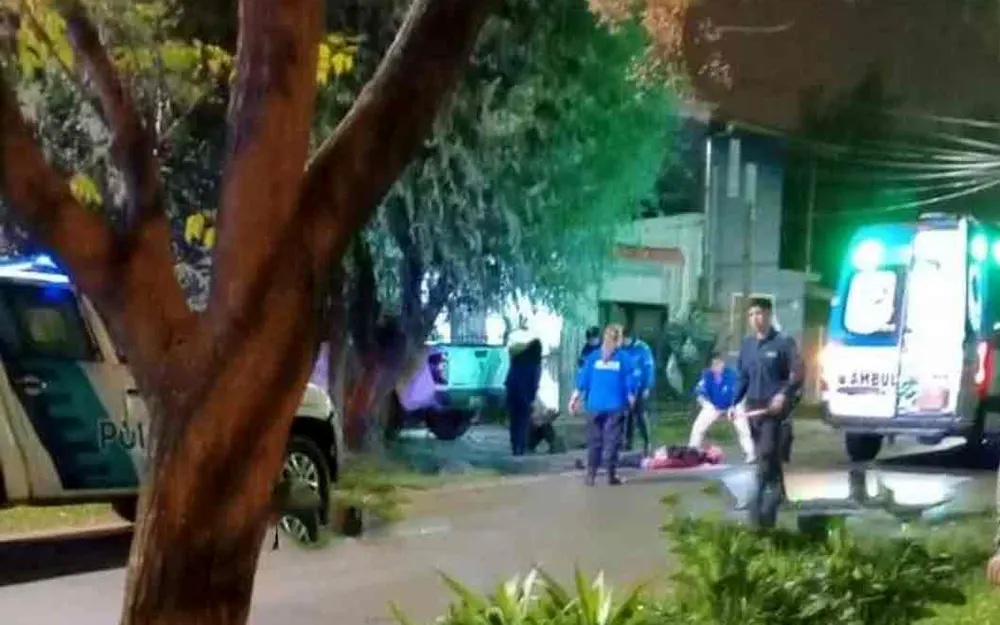 Trágica pelea en el barrio La Chechela: asesinan de dos disparos a un joven