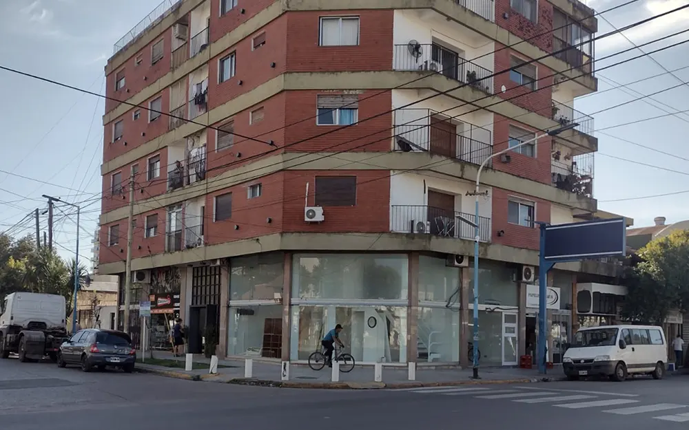 Qué nuevo comercio llega a la céntrica esquina de 25 de Mayo y Mitre