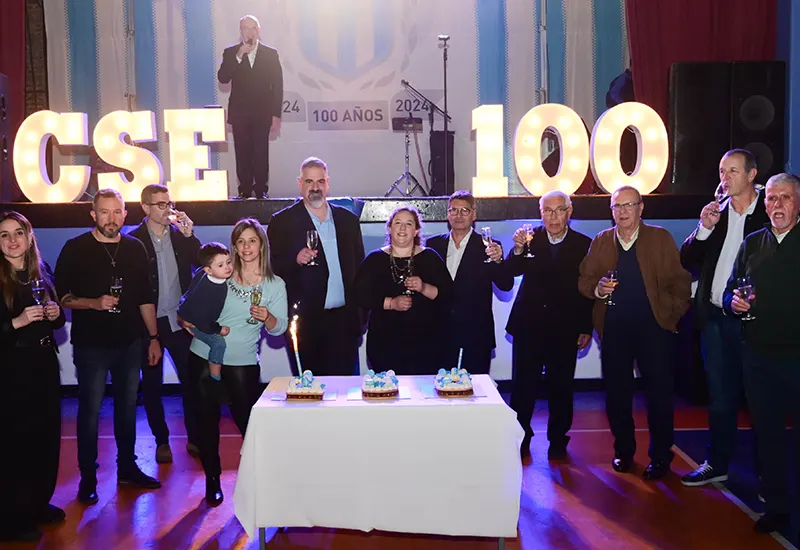 Brindis de directivos del Club Sportivo