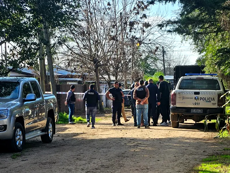 policías en la calle