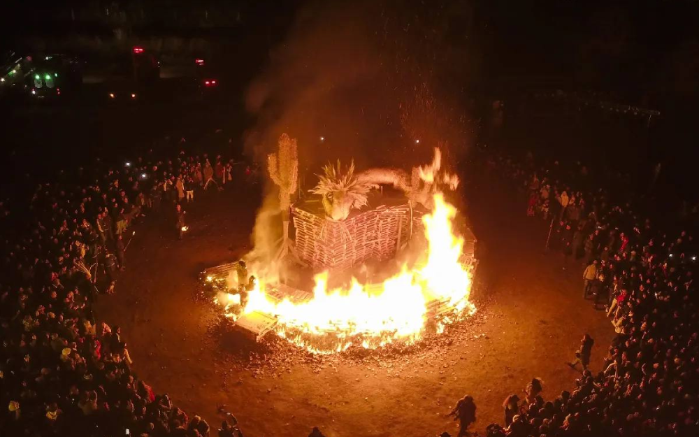 Maschwitz volvió a brillar con una nueva edición de la Fogata de San Juan