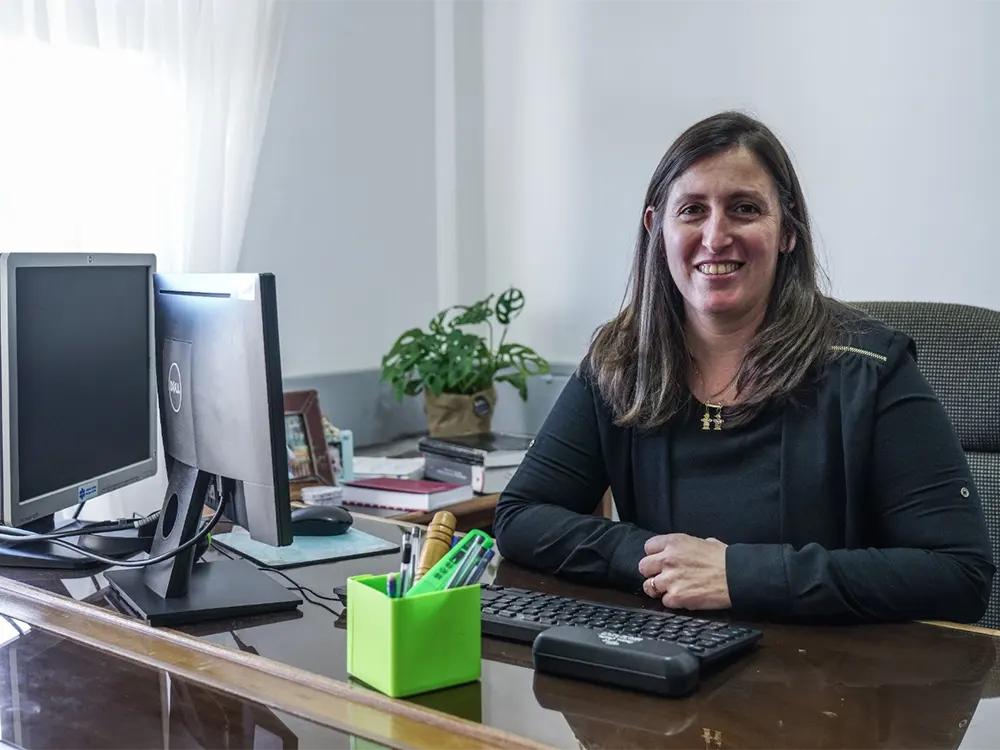 Claudia Tatángelo en su despacho