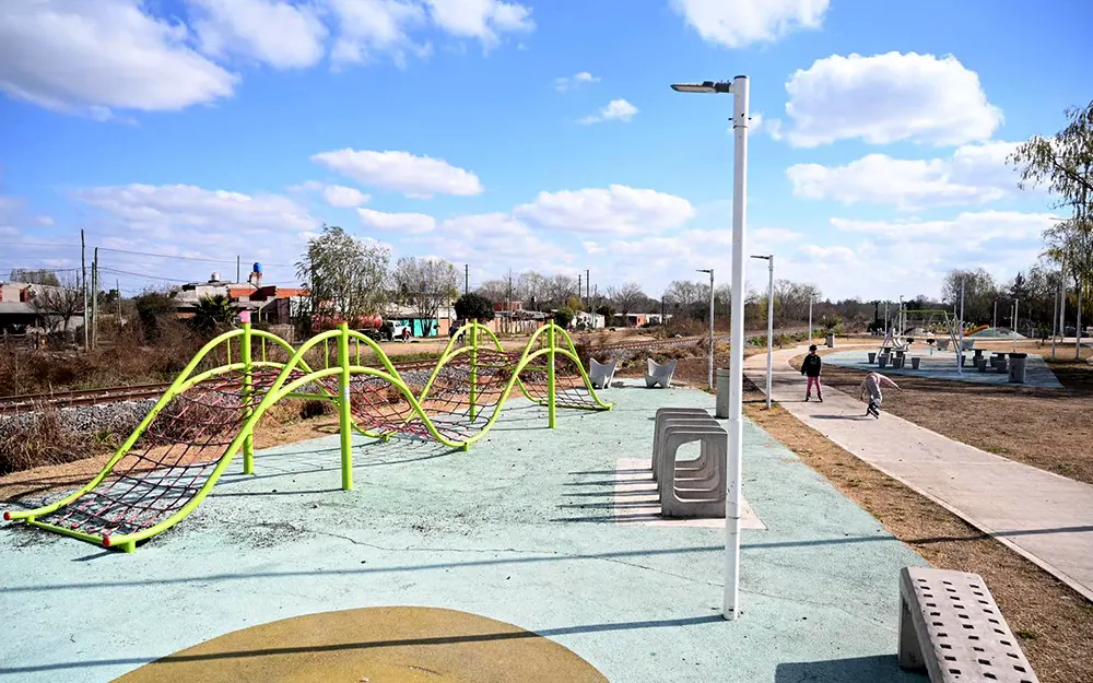 Están en su etapa final las obras del Parque Lineal de Maquinista Savio