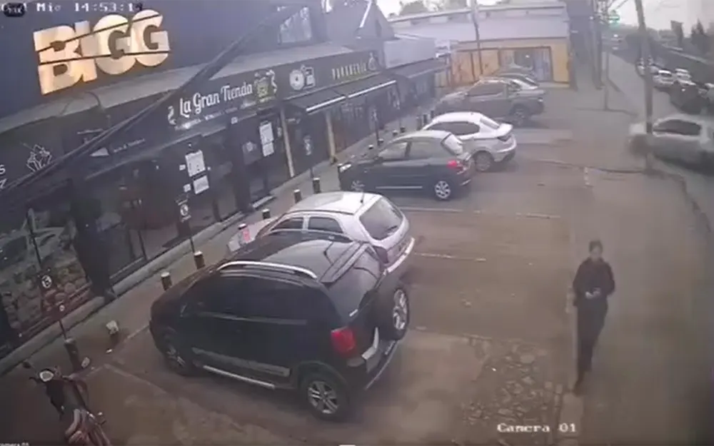 Intentan robar autos usando inhibidores de señal en el Mercado de Maschwitz