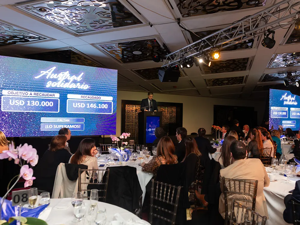 La cena que se llevó a cabo a beneficio del hospital austral en el four seasons