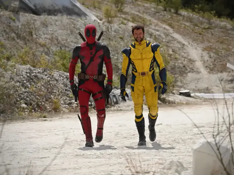 Ryan Reynolds y Hugh Jackman, interpretando a Deadpool y Wolverine