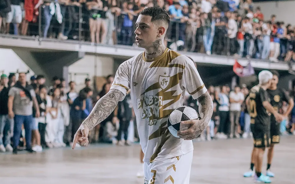 Partido de fútbol a beneficio en Garín con streamers, deportistas y músicos