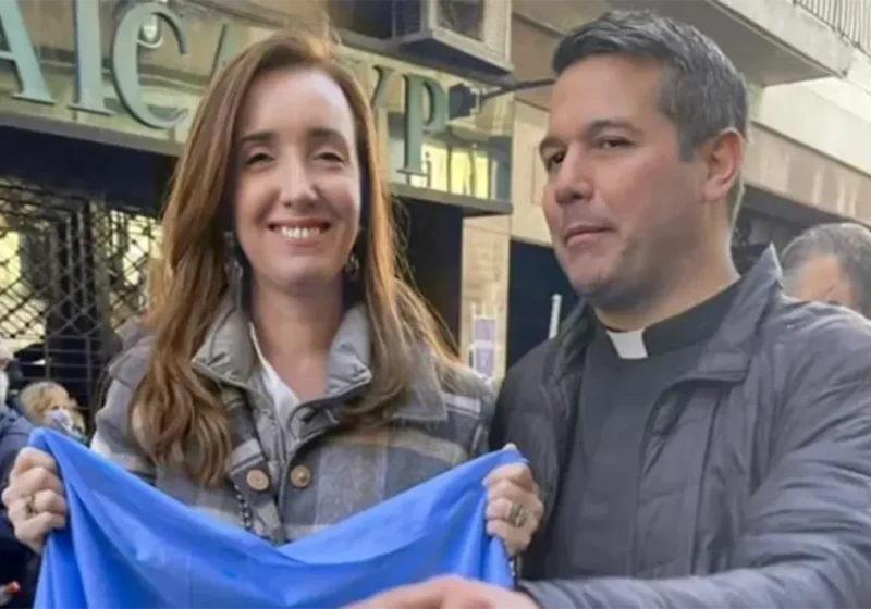 Javier Olivera Ravasi con la vicepresidenta Victoria Villarruel