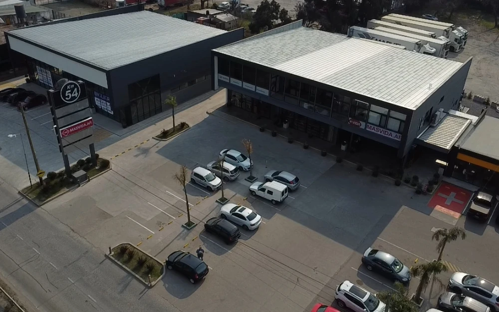 Avanza la construcción de un nuevo centro comercial en Loma Verde