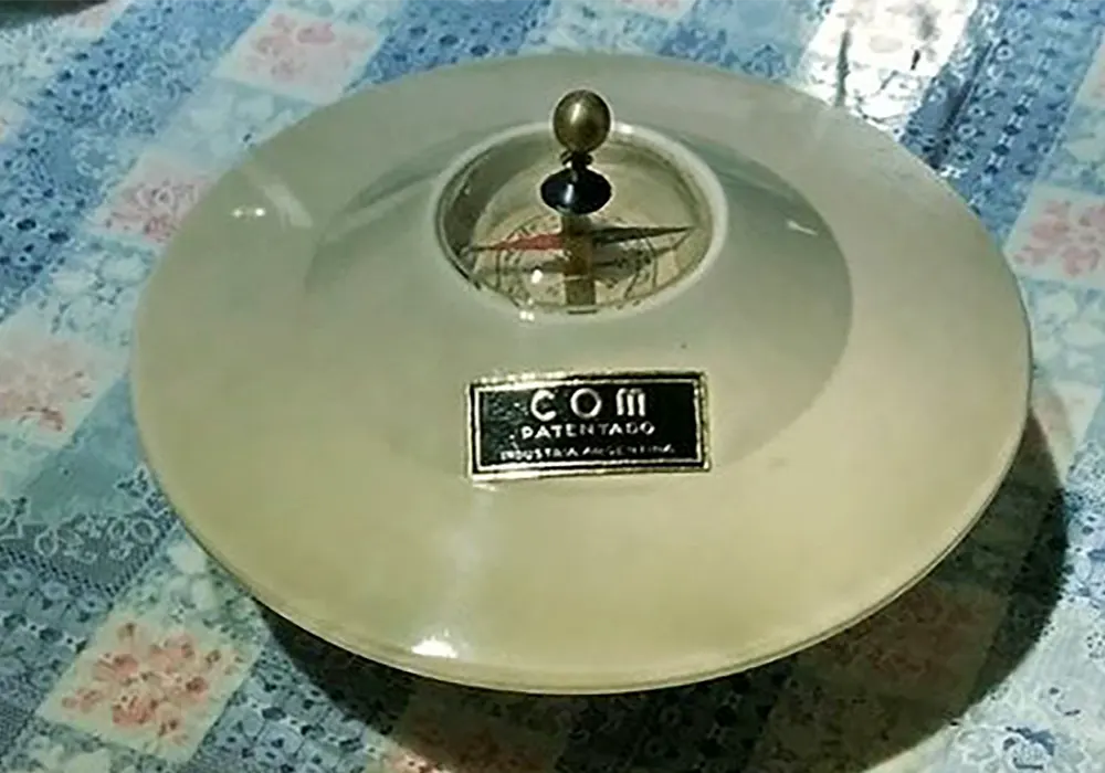 detector de OVNIS creado por Vinicio Completa