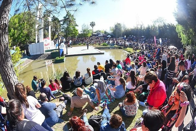 Convocan a artistas locales para la próxima Fiesta Nacional de la Flor