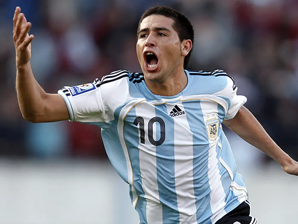 Juan Román Riquelme, de los mejores futbolistas de la historia argentina