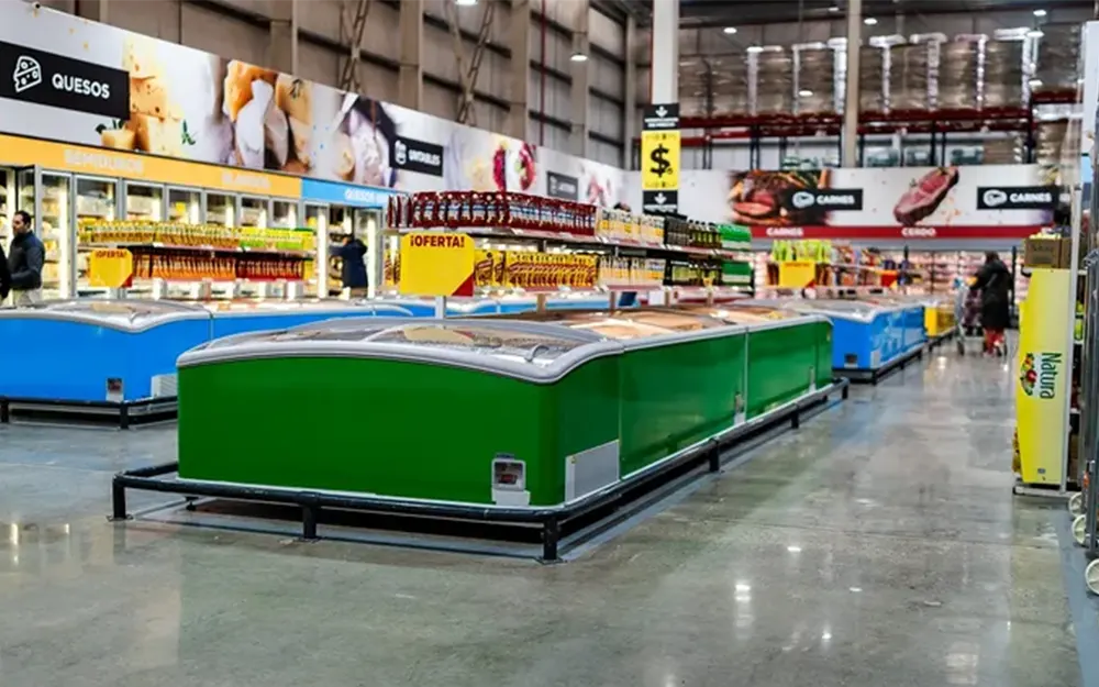 El supermercado mayorista Yaguar reinauguró su tienda en Maschwitz