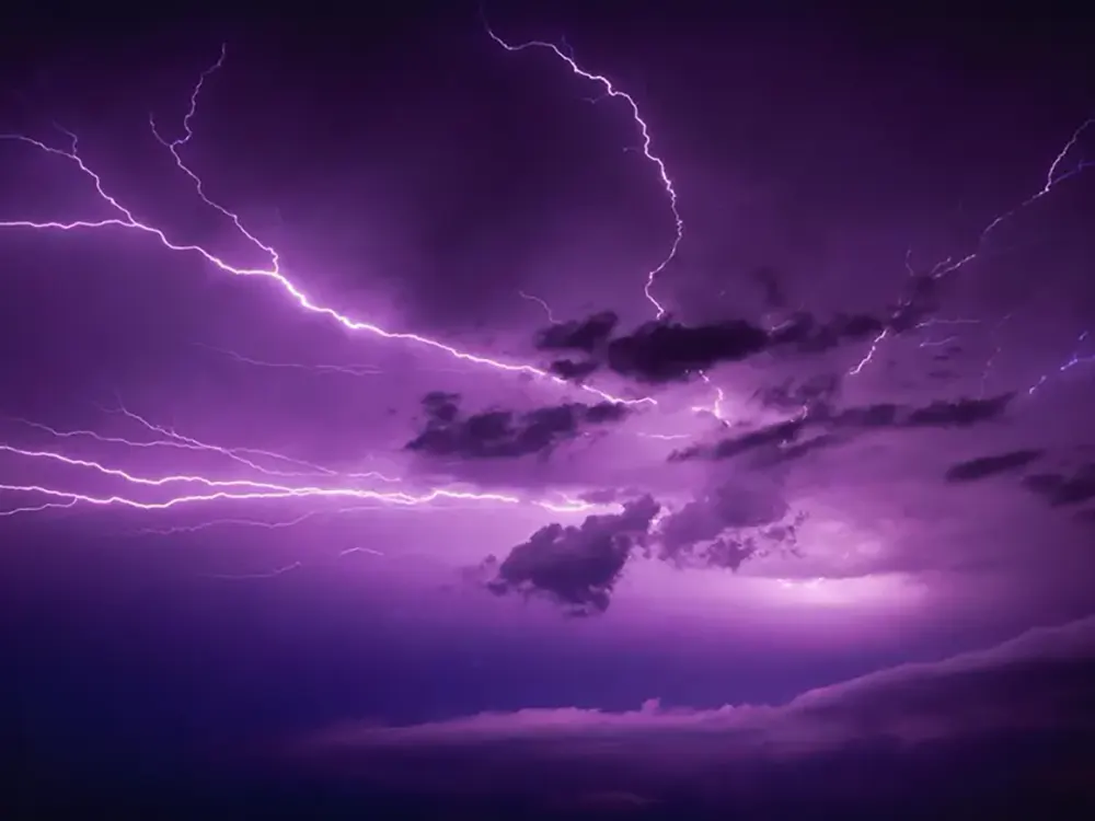 una tormenta que amenaza la exposición a pesar del pronóstico