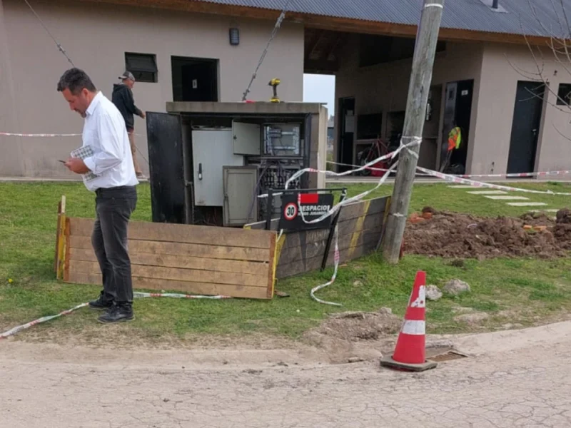 El fatal accidente ocurrió en el salón de usos múltiples del club de campo Manuel Belgrano, cuando el trabajador realizaba tareas de reparación en una térmica eléctrica.