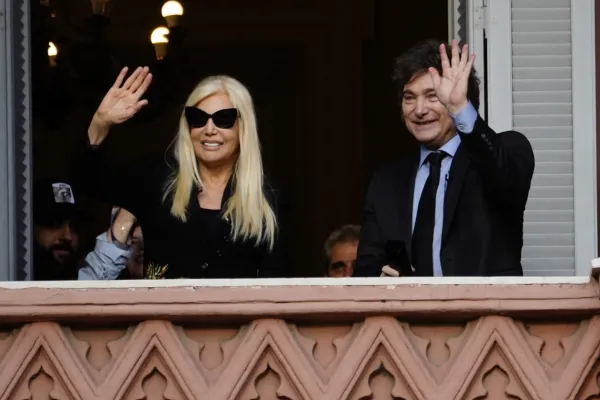 Susana Giménez con Javier Milei en el balcón de la Casa Rosada